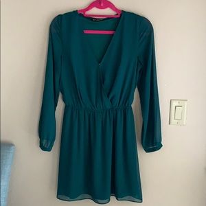 Green Long Sleeve Cinched Waist Dress